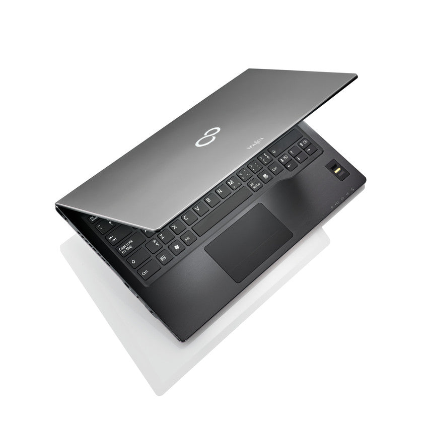 U772 SILVER/i7-3667U 4GB 128GB 14.0 W7