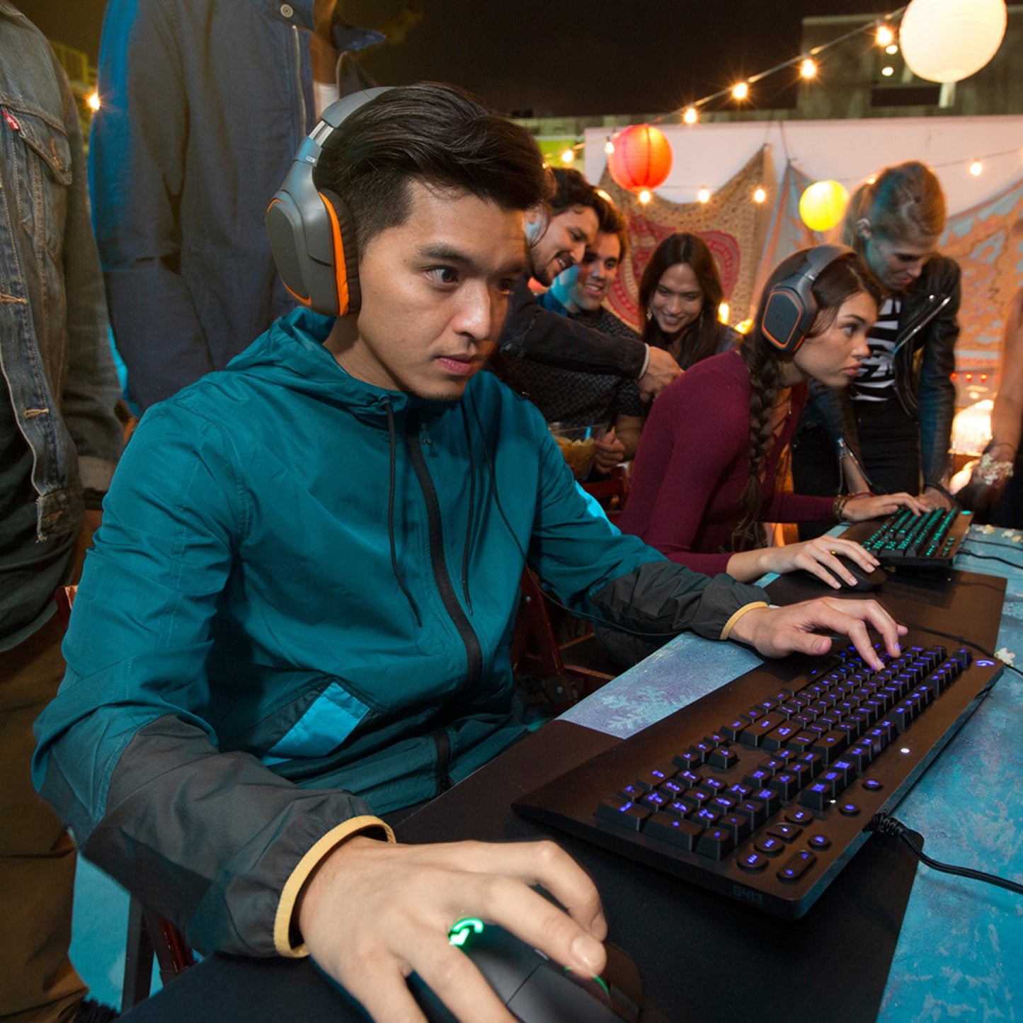 Logitech RGB-gamingtoetsenbord G213 AZERTY BE