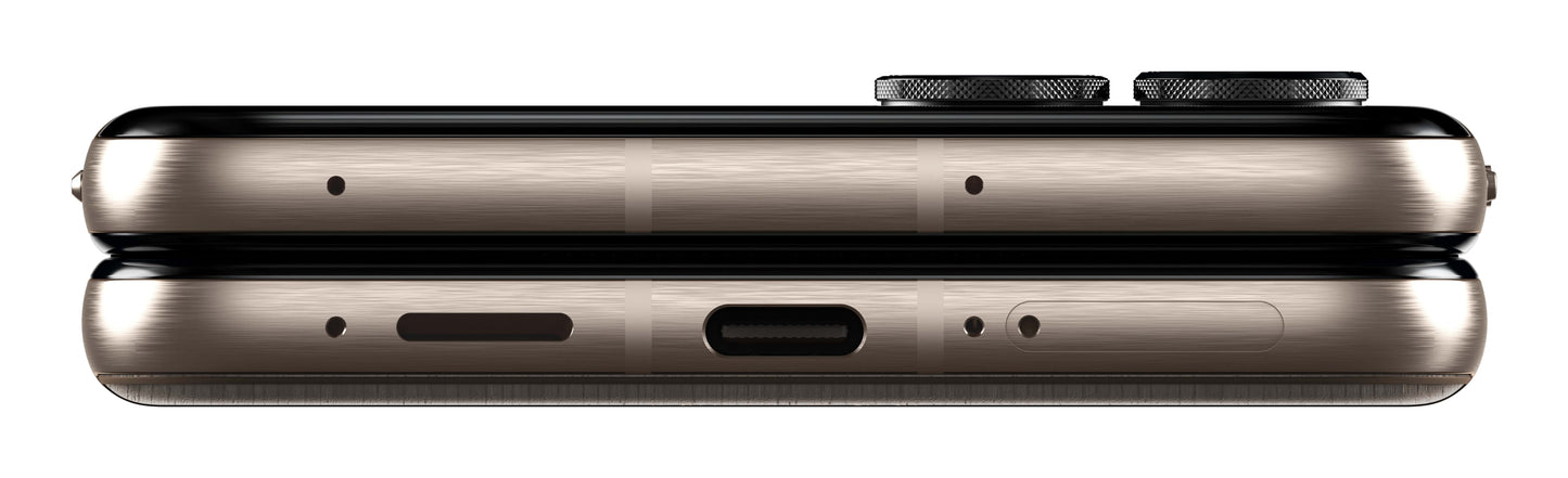 Motorola Razr 60 Ultra Mountain trail