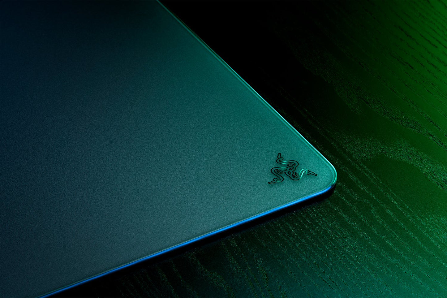 Razer Atlas - Premium Tempered Glass Mat - Black