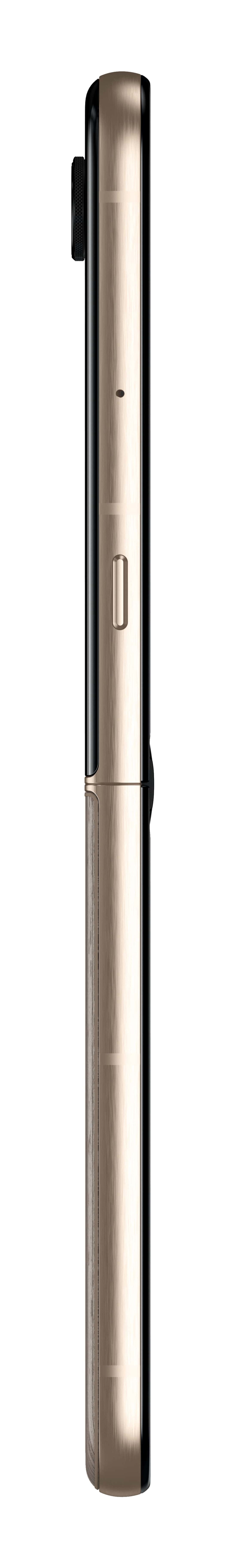 Motorola Razr 60 Ultra Mountain trail