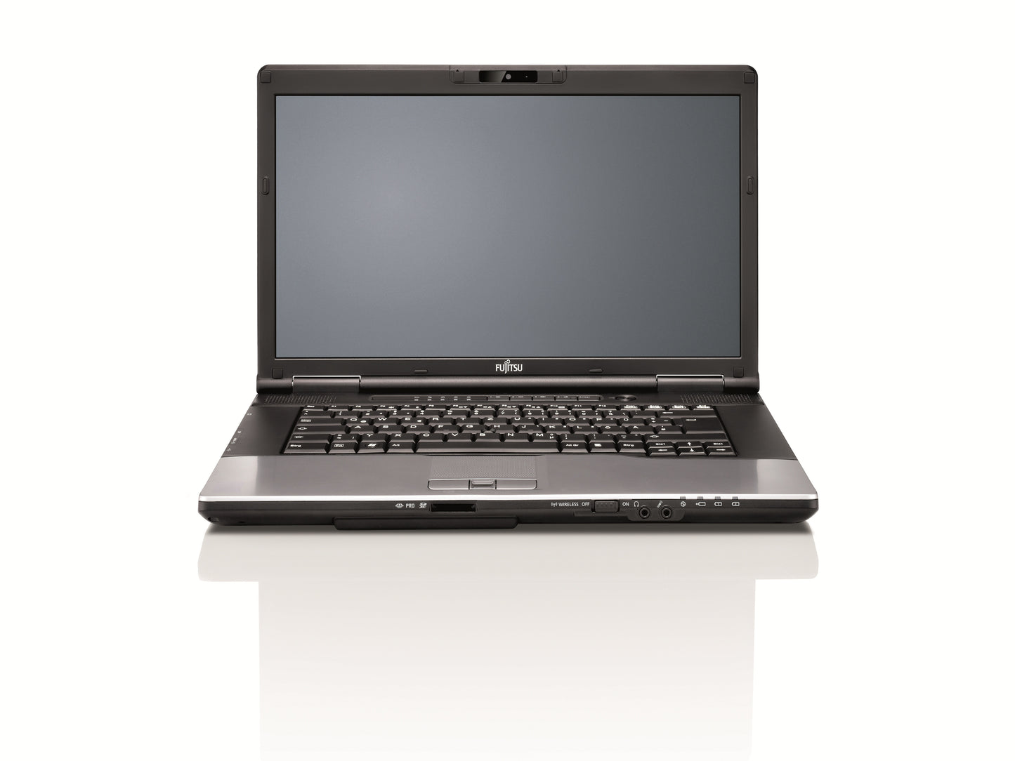 E752/15.6 i3-2328M 4GB 320GB W8