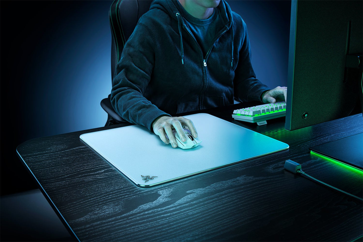 Razer Atlas - Premium Tempered Glass Mat - White