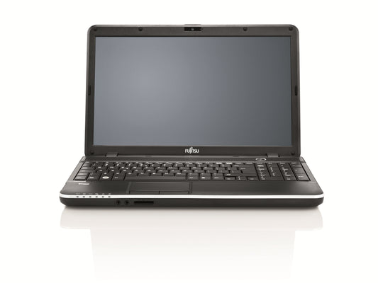 A512 NGi3-3110M 4GB 320GB 15.6 W8.1