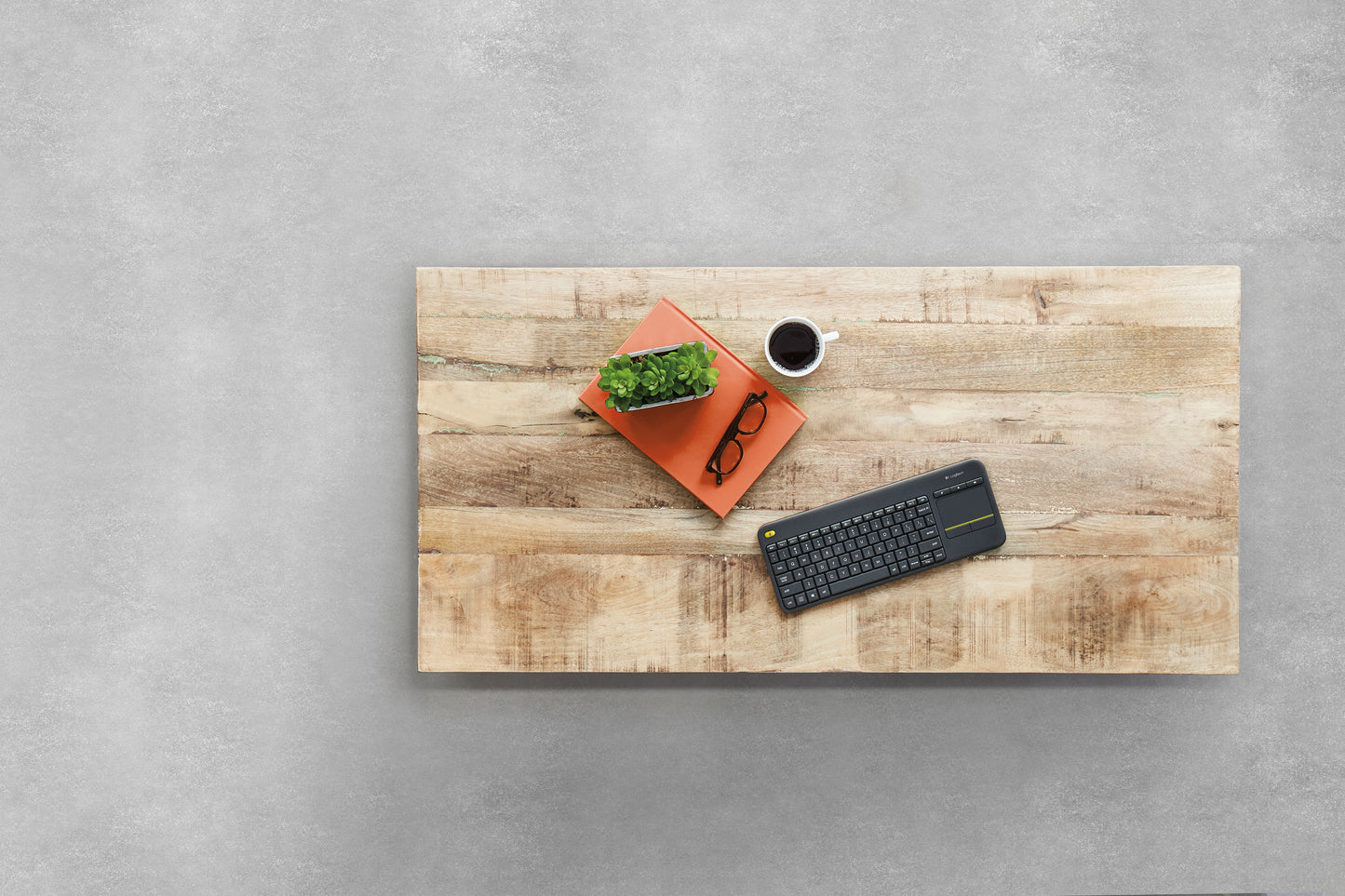 Logitech wireless touch keyboard K400 Plus