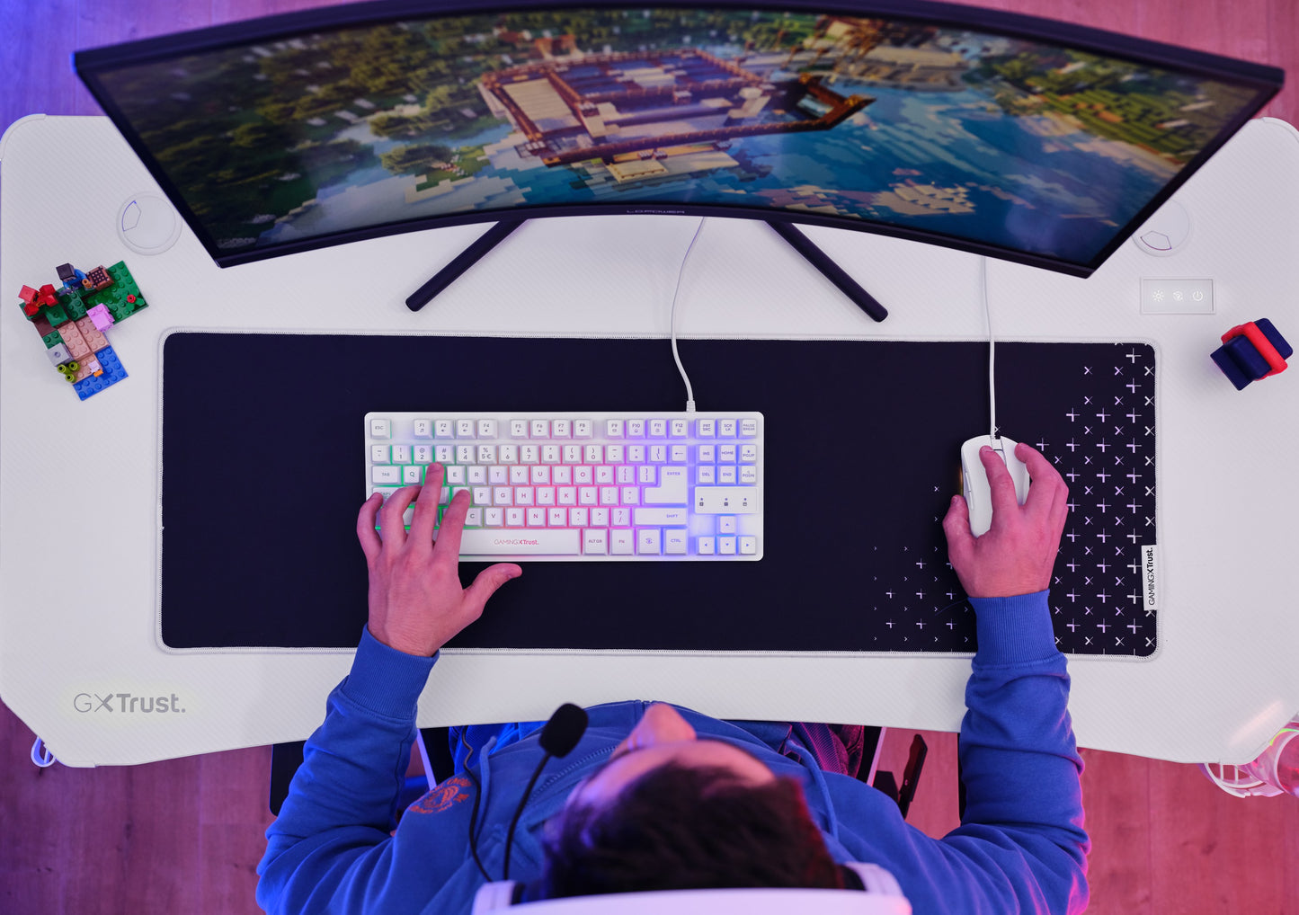 TRUST GXT709W LUMINUS RGB GAMING DESK