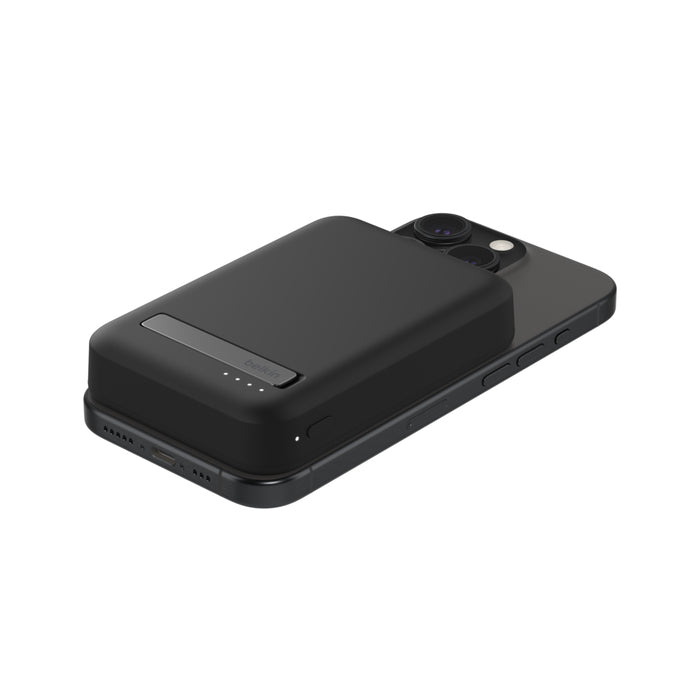 BELKIN 8k Qi2 MagSafe Compatible Powerbank with kickstand
