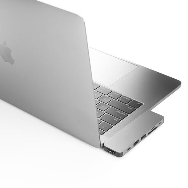 HUB SOLO 7-in-1 Laptop(S) Silver GN21D-SILVER