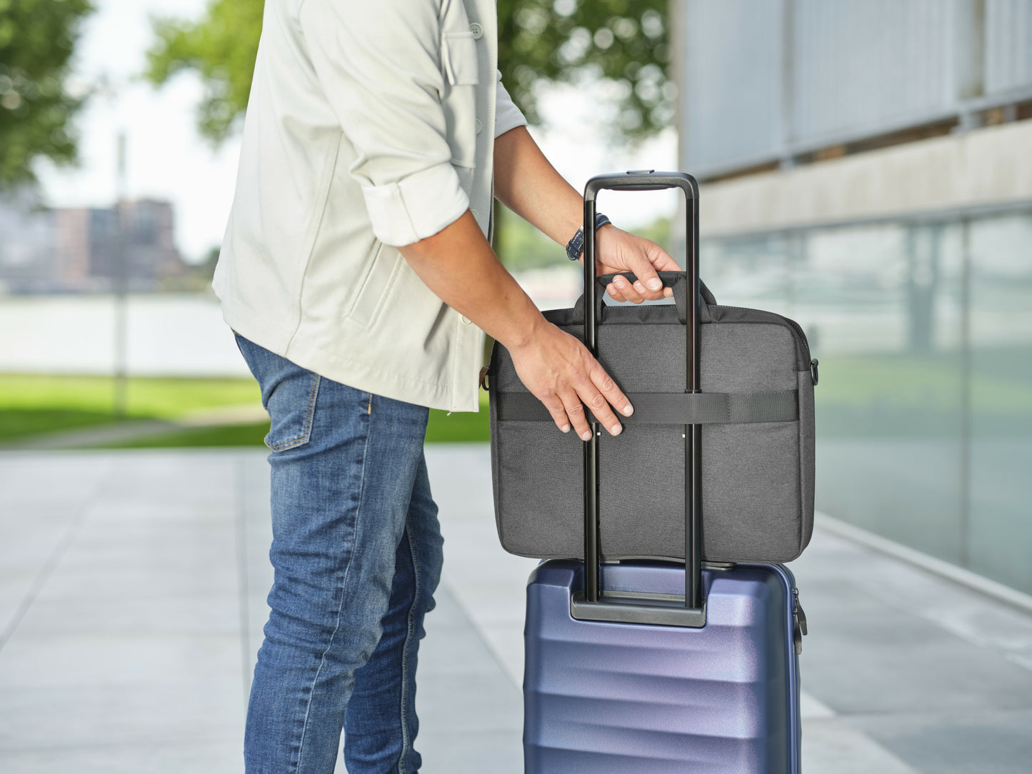 TRUST LISBOA 16 LAPTOP BAG - BLACK