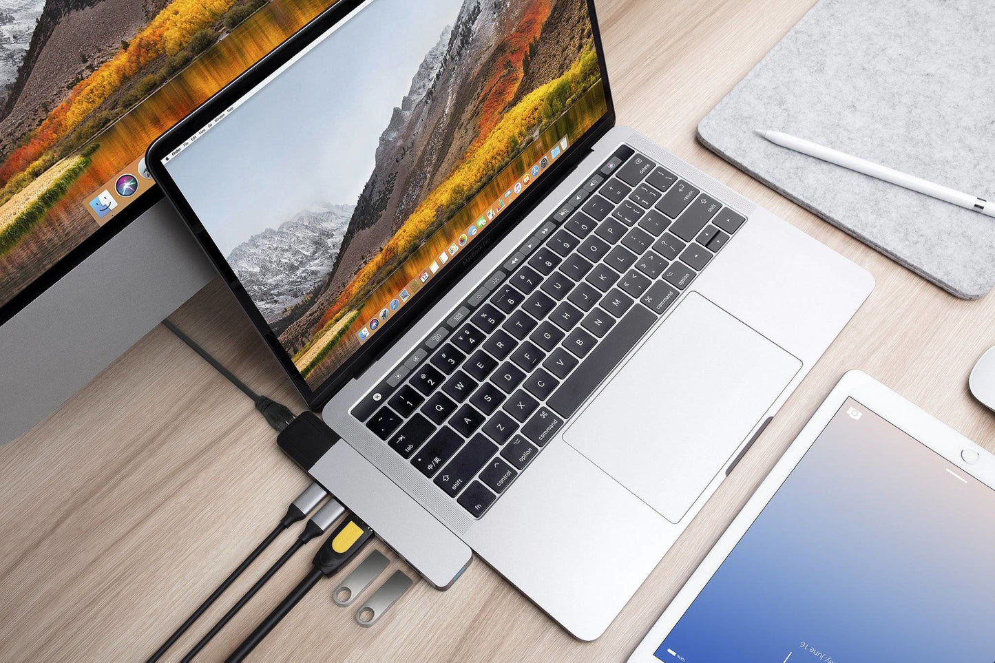 HUB NET 6-in-2 MacBook Pro Gray GN28N-GRAY