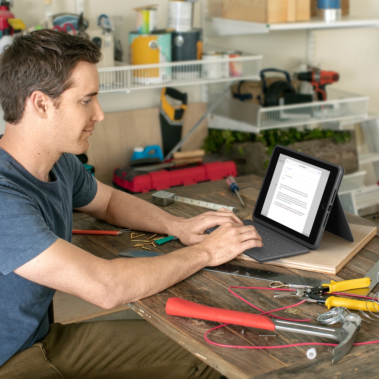 Logitech Rugged Folio iPad (7th + 8th+ 9th generation). - GRAPHITE - Azerty