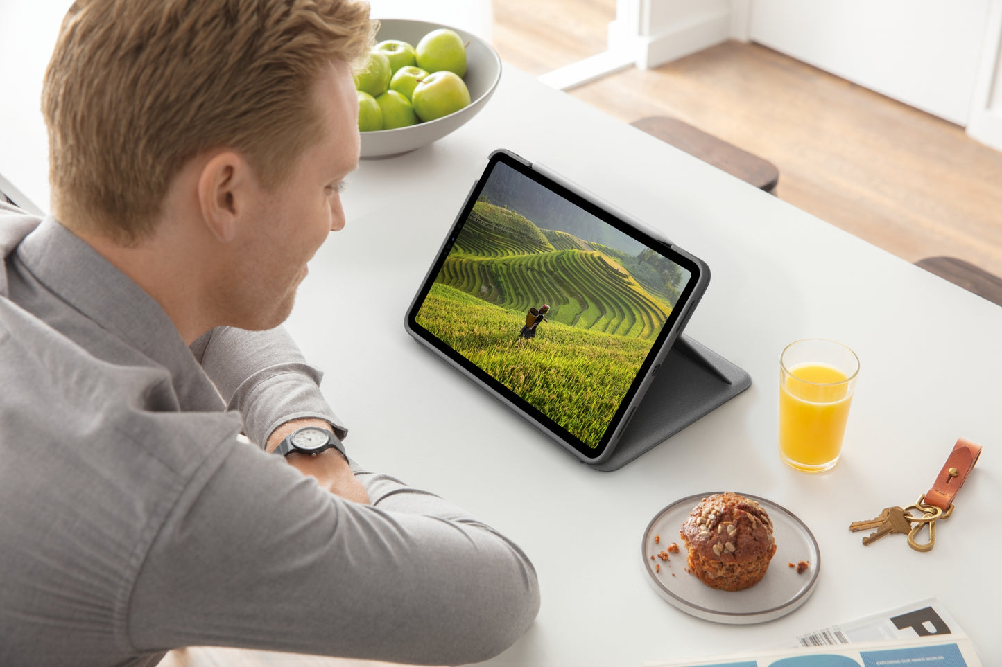 Logitech Folio Touch for iPad Air 11-inch (M2 & M3) & iPad Air (5th gen) - OXFORD GREY - Azerty