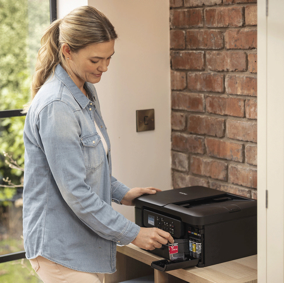 BROTHER Black ink cartridge yield up to 500 pages