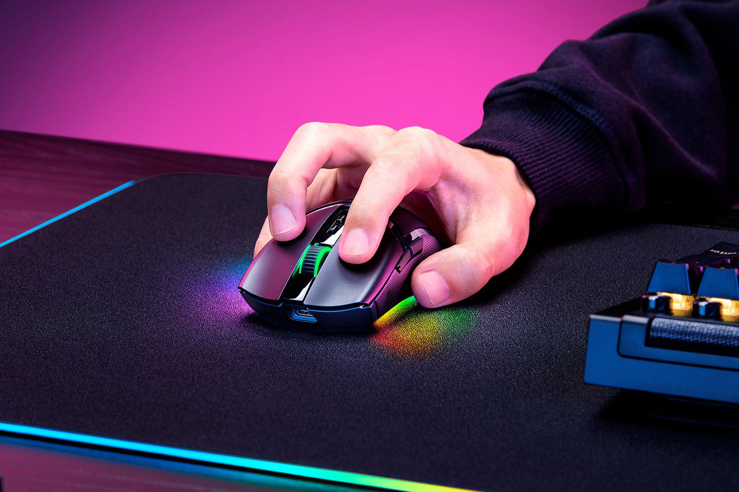 Razer Cobra Pro - Lightweight Wireless Gaming Mouse with Razer Chroma RGB