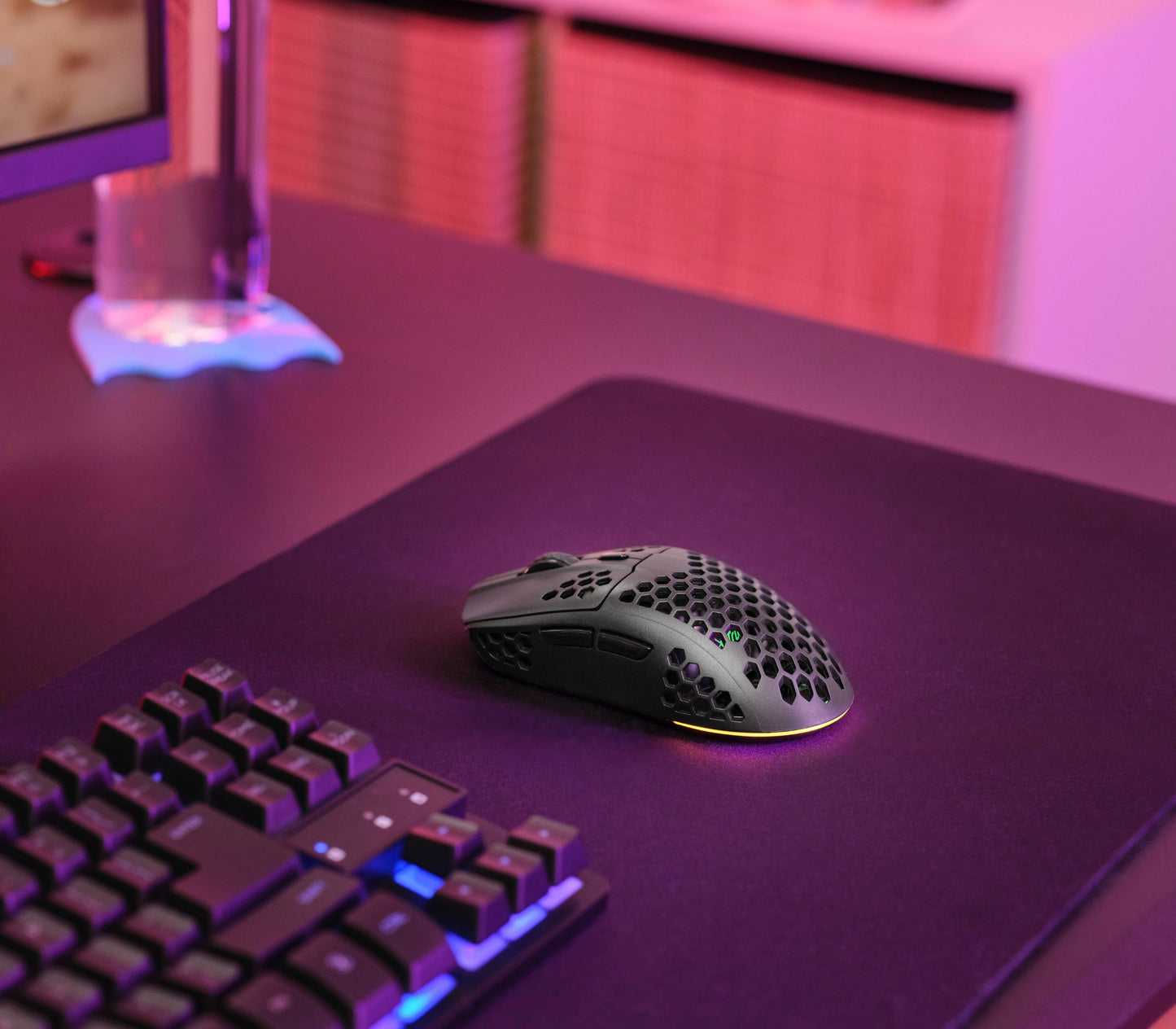 TRUST GXT929 HELOX WIRELESS LIGHTWEIGHT MOUSE BLK
