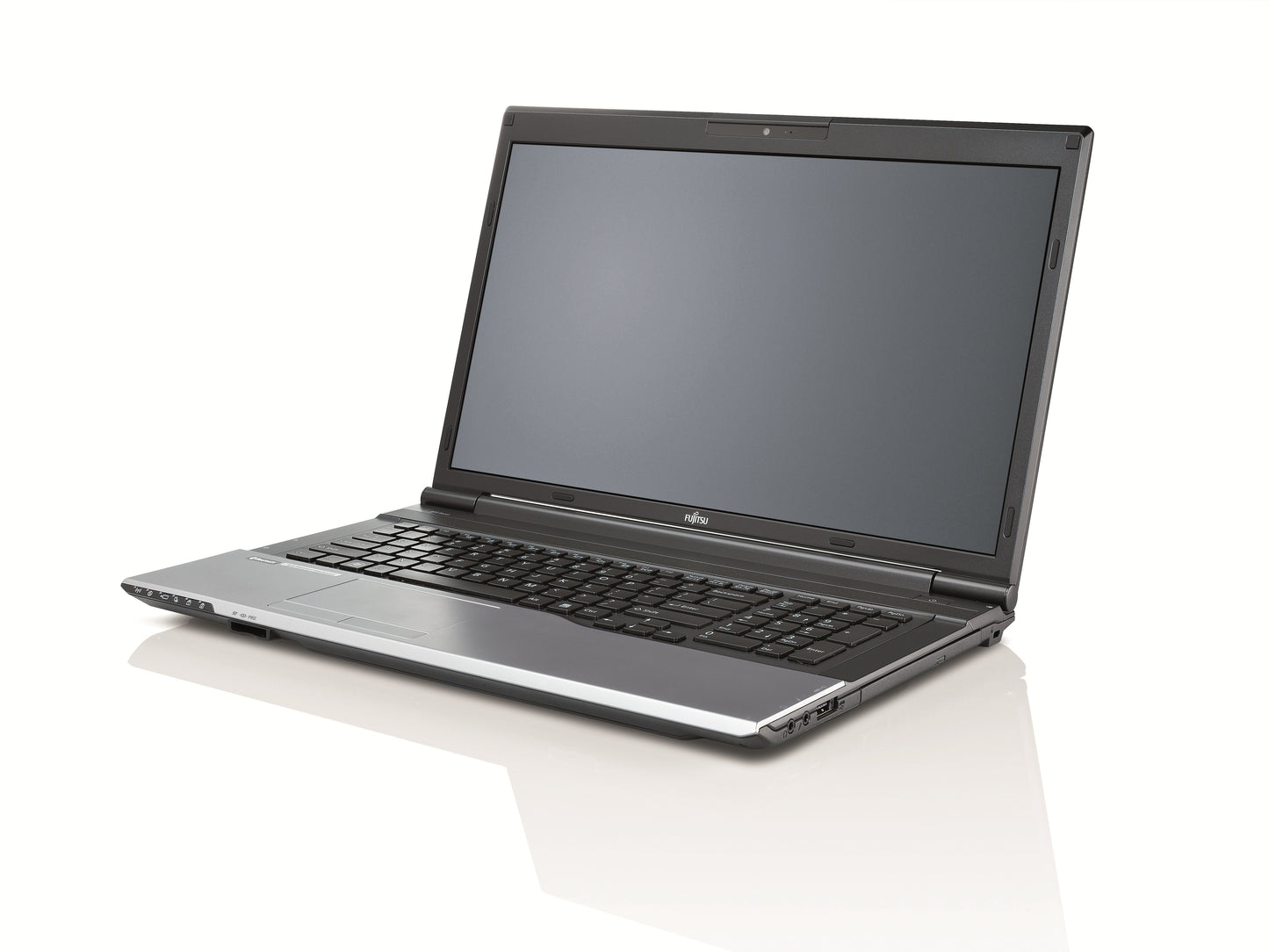 N532 NG/i5-3210M 6GB 750GB 17.3 W7