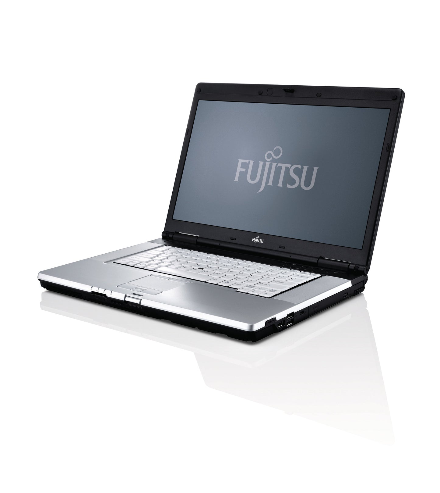 LB E780/I5-560M 4GB 30GB 15.6 W7