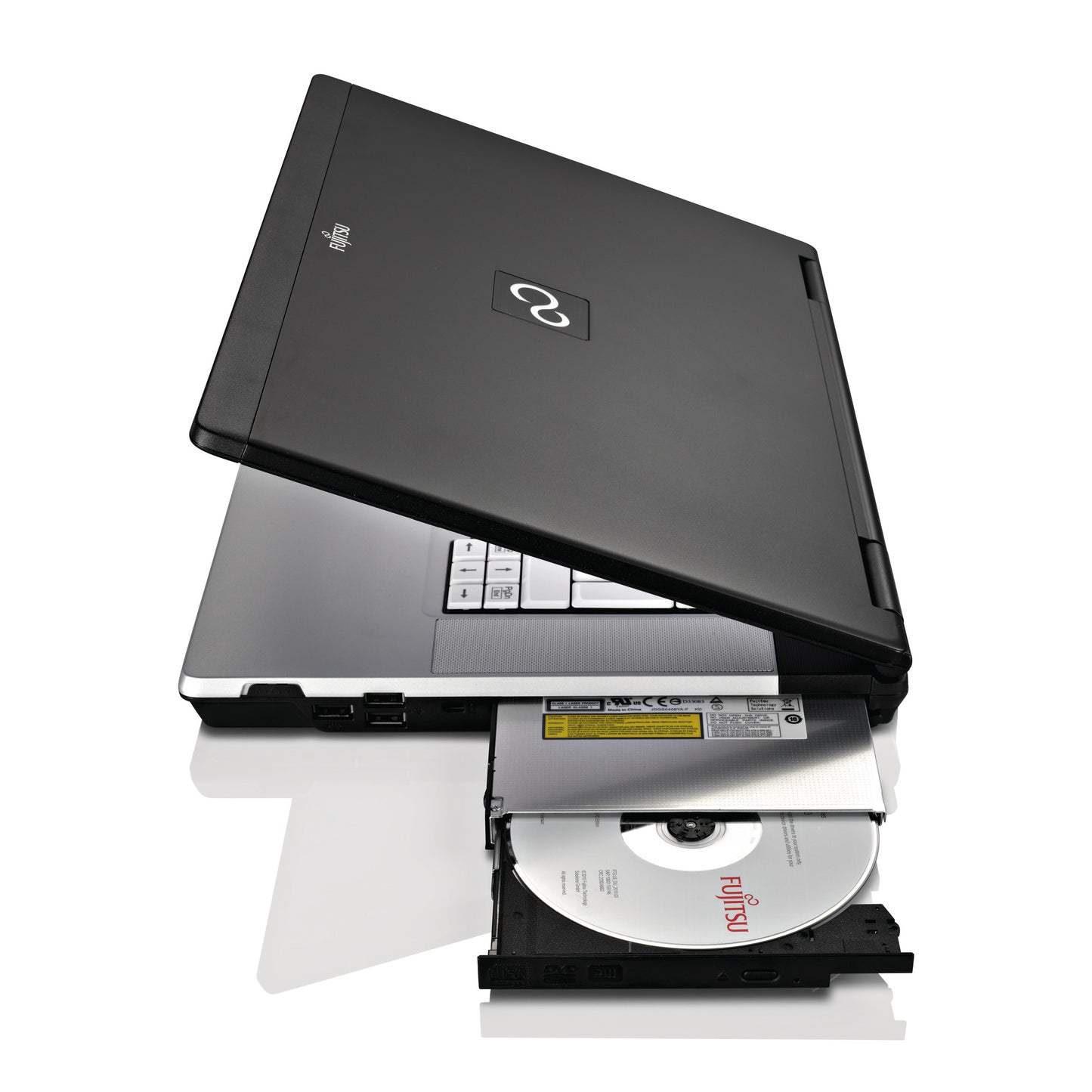 LB E780/I5-560M 4GB 30GB 15.6 W7