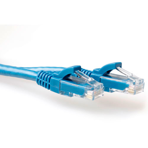 ACT Blauwe 1 meter U/UTP CAT6 patchkabel snagless met RJ45 c