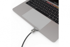 Unversal MacBook Pro Ledge w Combination